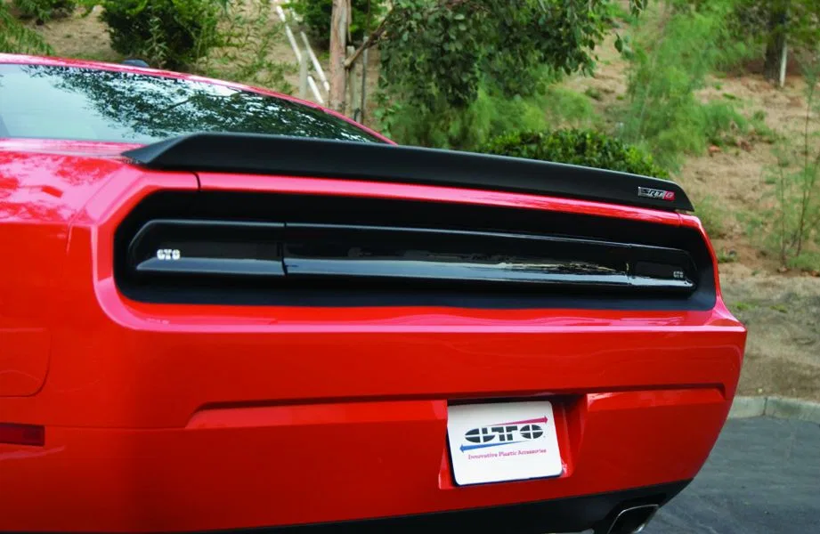 GT4163 – GT STYLING Tail Light Center Panel Cover, Solid Blackout Plastic Without Logo Opening - view 3